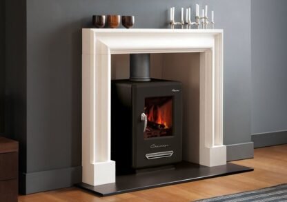 THE CLANDON BOLECTION FRAME